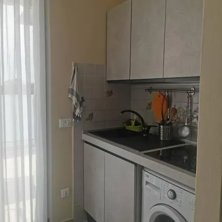 Attico Centralissimo-terrazza Vista Mare 아파트 *